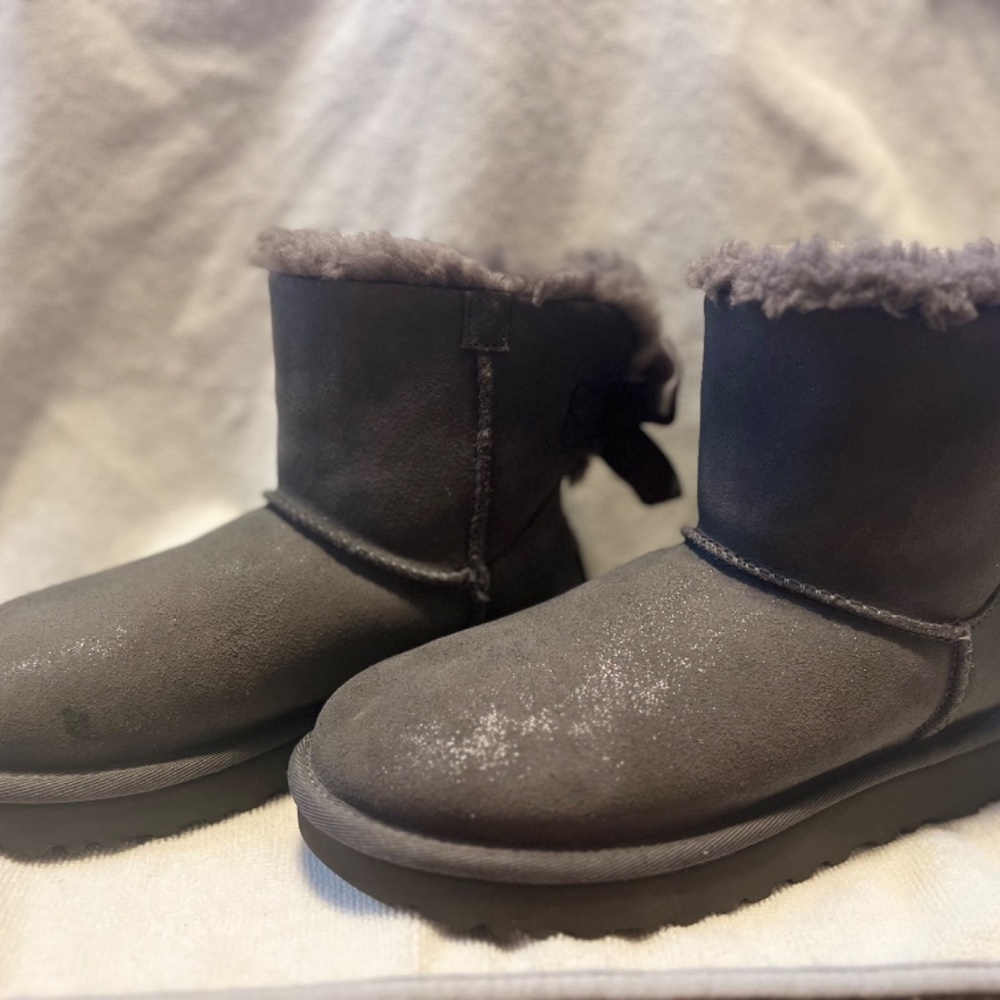 New Bailey uggs - Picture 2 of 9